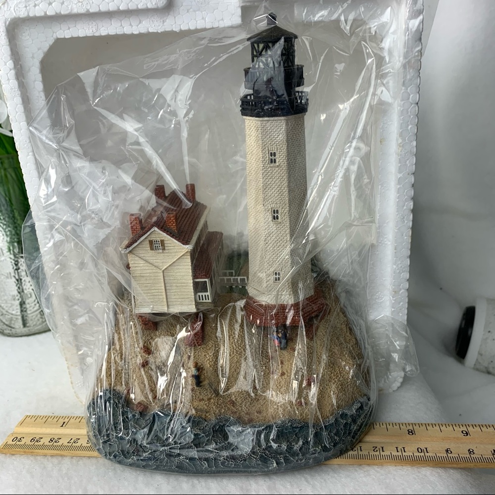 Harbour Lights Cape Henlopen, DE Lighthouse Ltd Ed - Picture 16 of 16